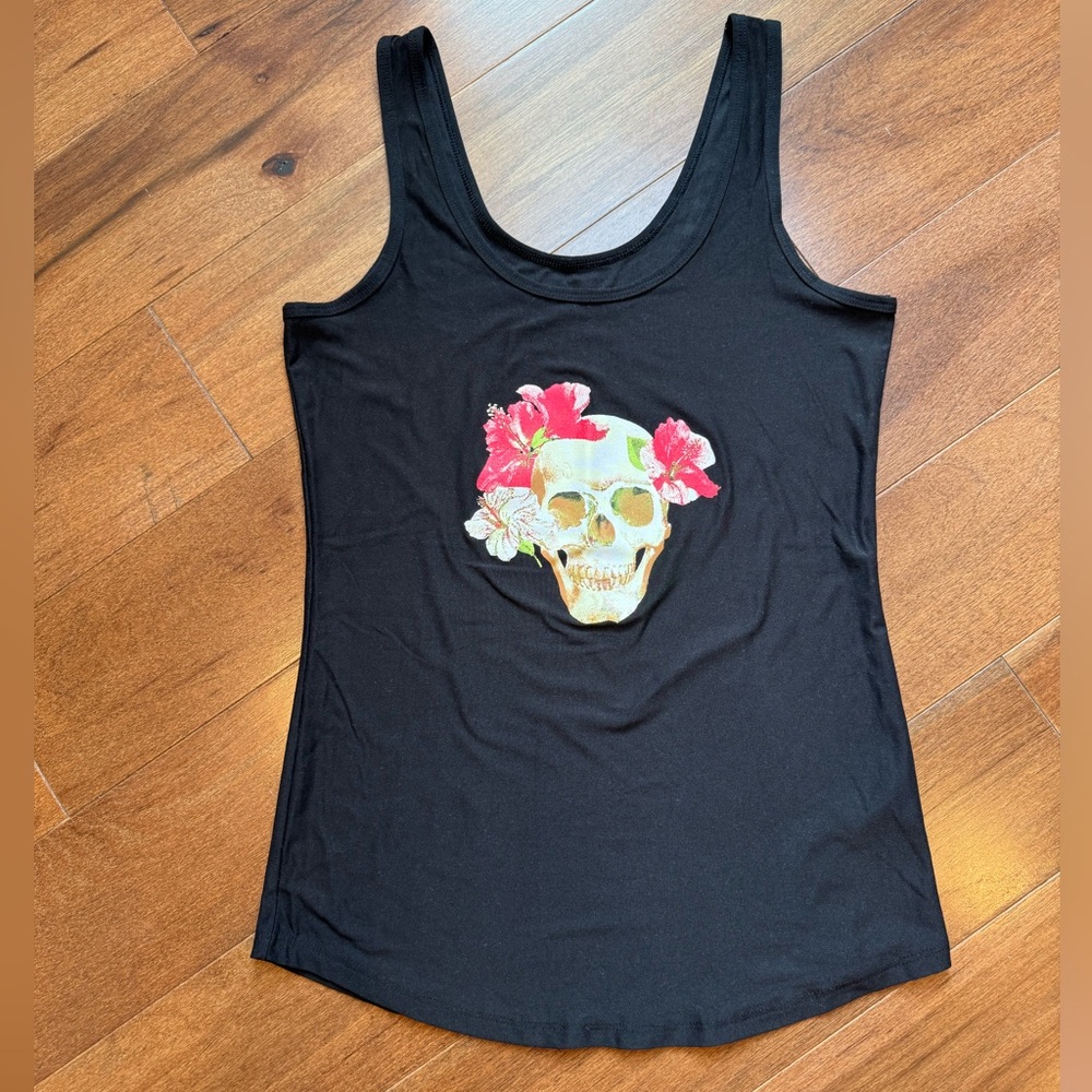 NWOT NO BOUNDARIES Black Tank Top with Floral Skull Design
